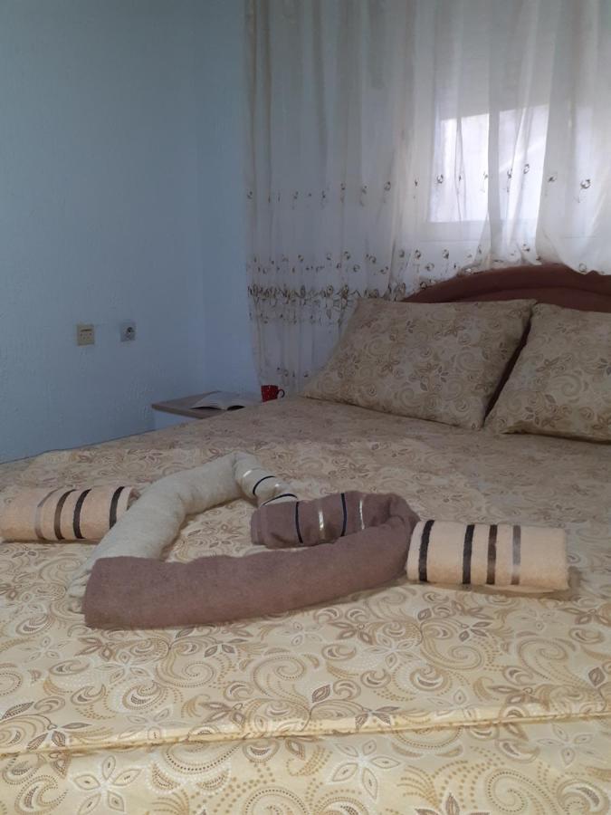 Studio-apartman Milena 2 Podgorica Exterior foto